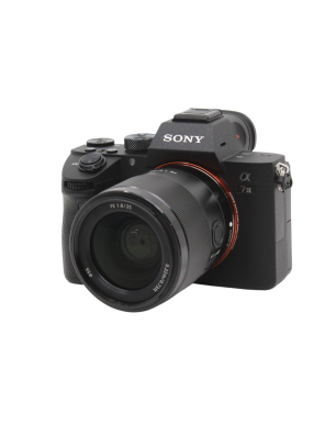 SONY ALPHA 7 III  + FE 35 F/1.8