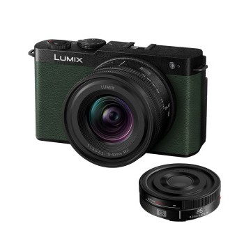 PANASONIC LUMIX DC-S9...