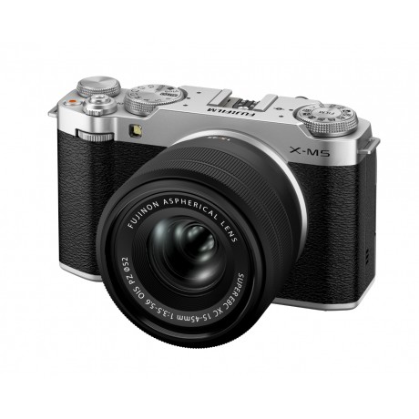 FUJI X-M5 SILVER + 15-45 F/3.5-5.6 OIS PZ