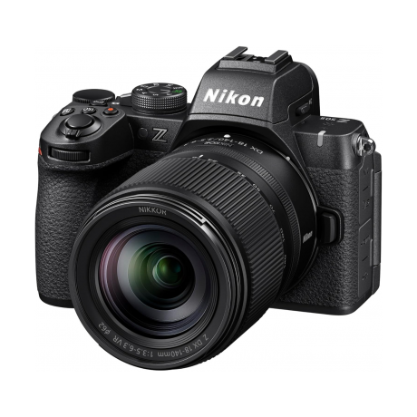 NIKON Z50 II + 18-140 DX