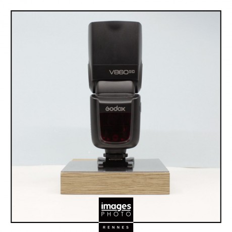OCCASION - GODOX V860 II POUR CANON - GARANTIE 6 MOIS