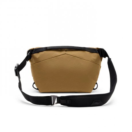 PEAK DESIGN EVERYDAY SLING 3L V3 COYOTE