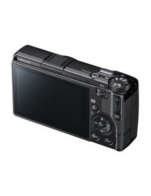 Ricoh GR IV HDF – L’icône de la street photography