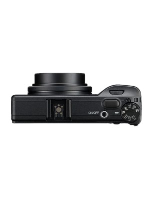 Ricoh GR IV Monochrome – L’essence du noir et blanc