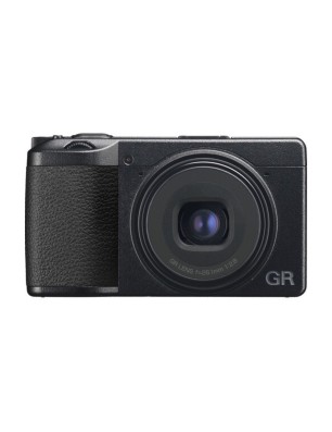 RICOH GR IIIx : La Nouvelle Référence en Photographie de Rue Compacte et Haute Qualité
