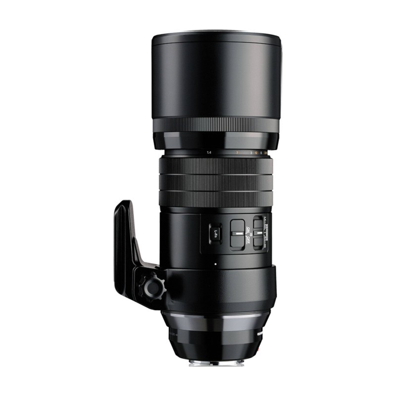 OM SYSTEM 300 F/4 IS PRO
